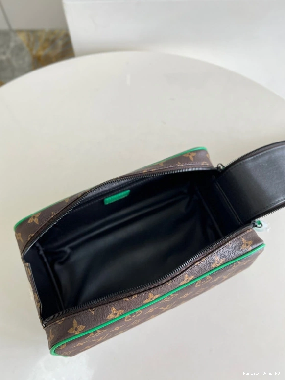 Affordable KIT DOPP LOUIS VUITTON TOILET POUCH 0811